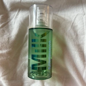 Milk hydro grip - Säljer denna milk primer då jag själv inte gillar den tyvärr. Köpte på sephora i Gdansk för 600kr. 45ml 💓