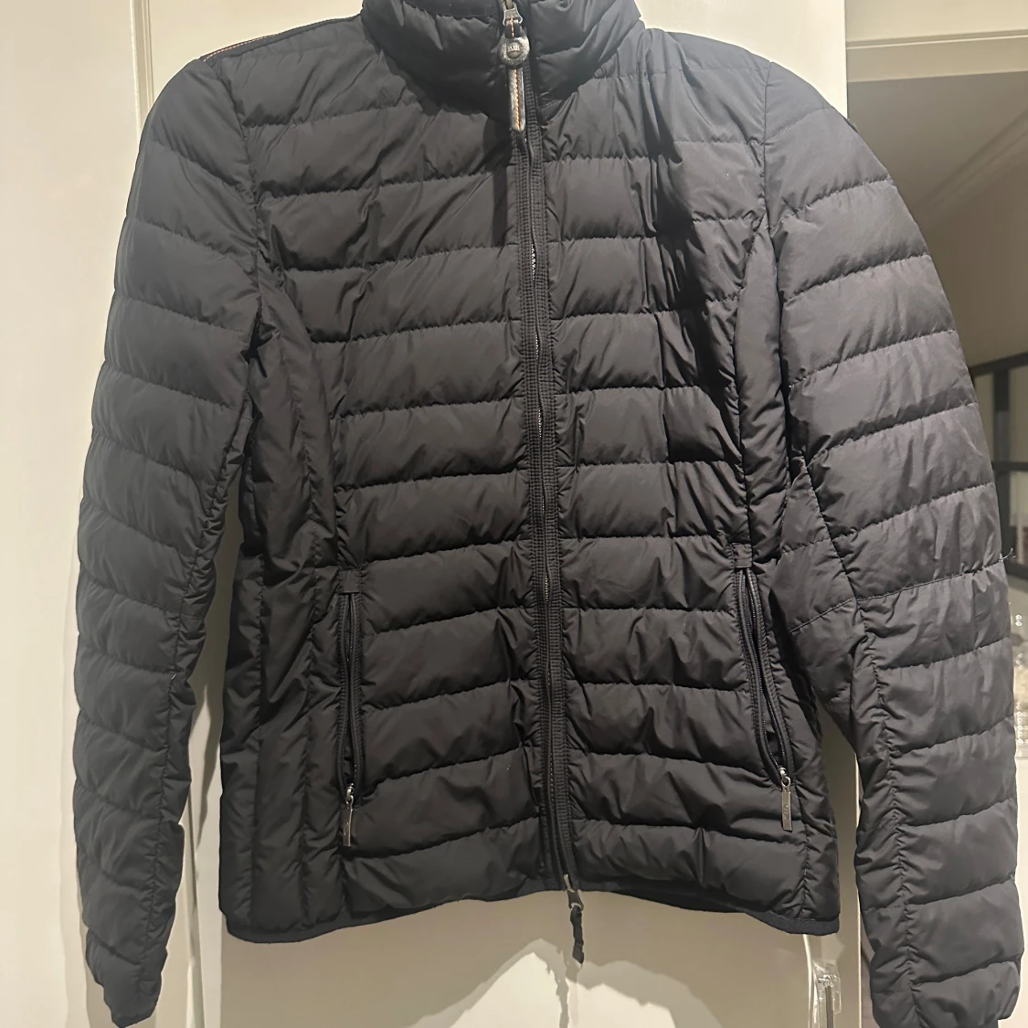 Svart pufferjacka från Parajumpers - 91