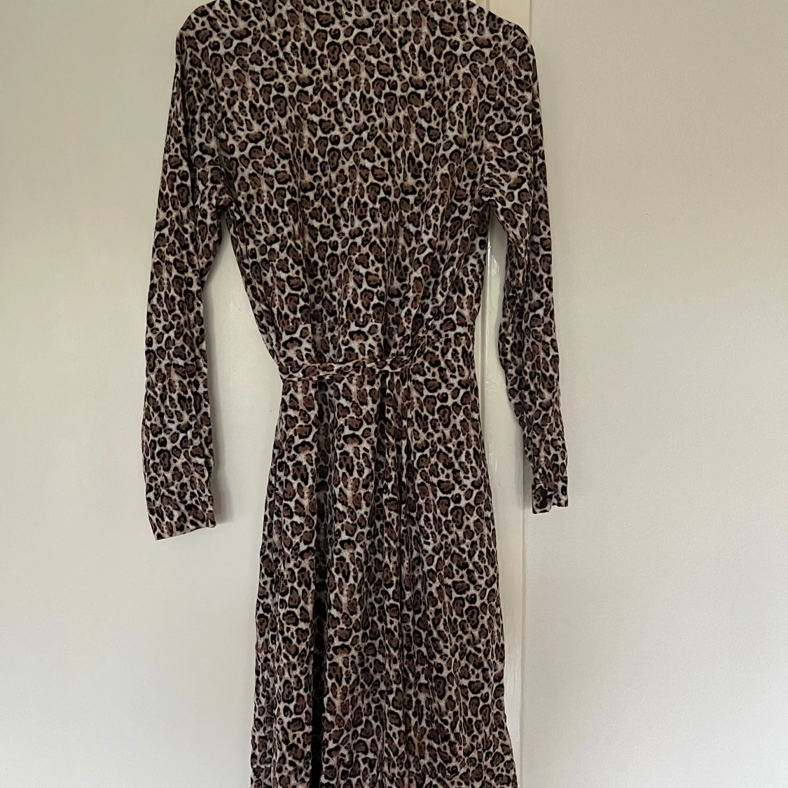 Leopardmönstrad klänning - 92