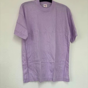 T-shirt  - Helt ny T-shirt 
