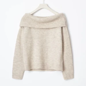 Tröja - Y kn off shoulder sweater, inga defekter🤍