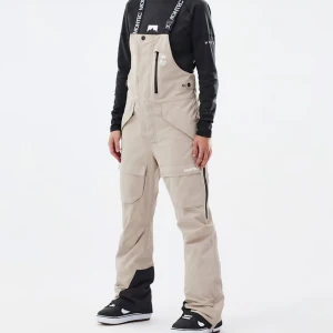  Montec hängselbyxor  - Fint skick, använd fåtal gånger (säljer även jacka) fråga för fler bilder