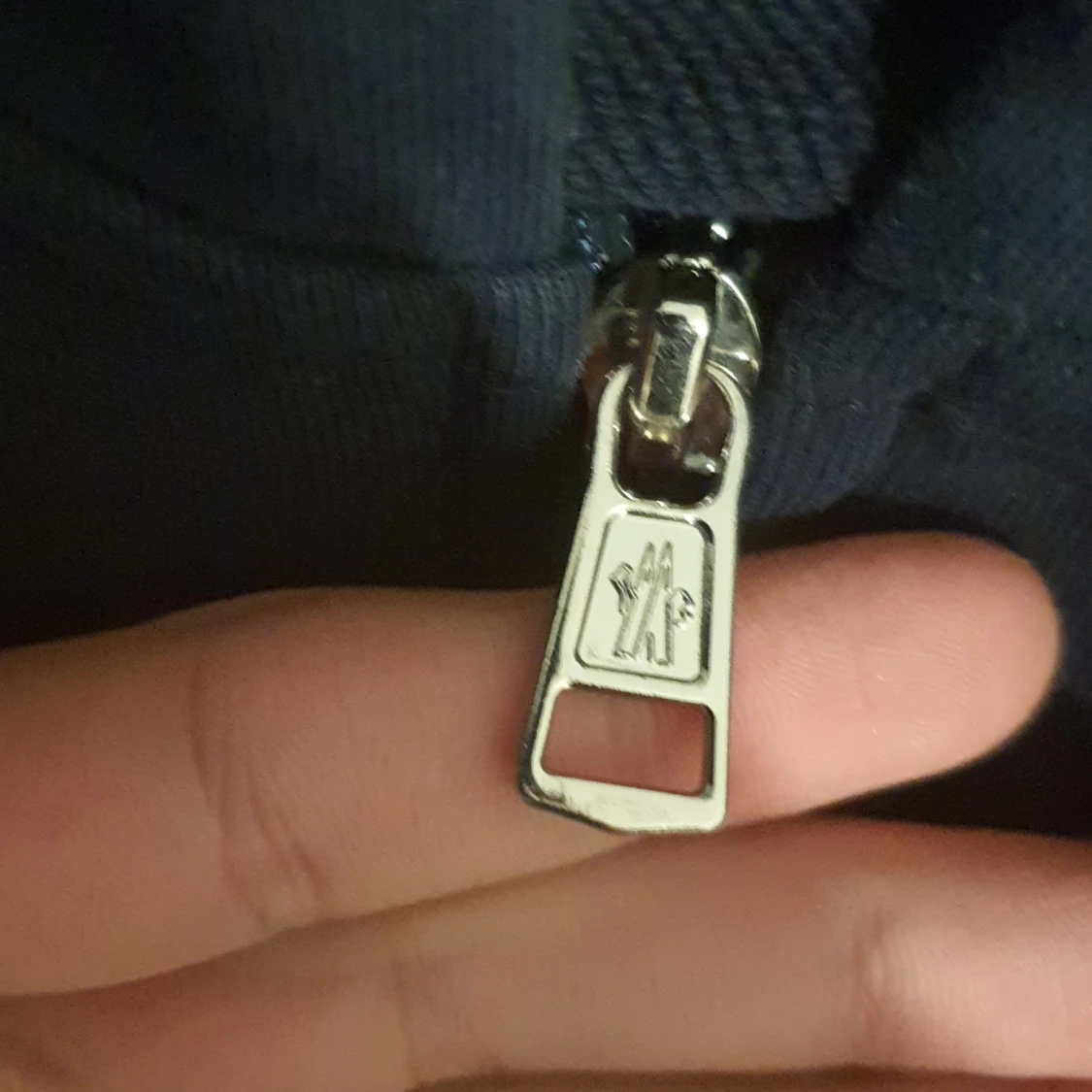 Mörkblå hoodie från Moncler - 92