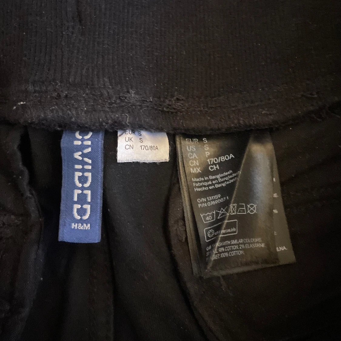 Svarta cargobyxor från H&M - 92