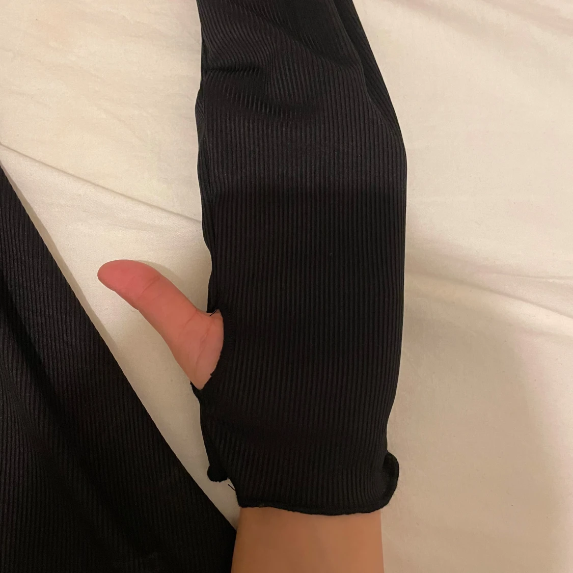 Svart ribbad klänning med snörning - 91