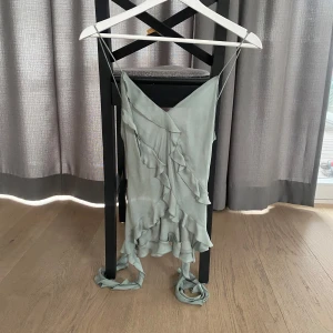 Topp - Topp,linne från Zara. Aldrig använt.