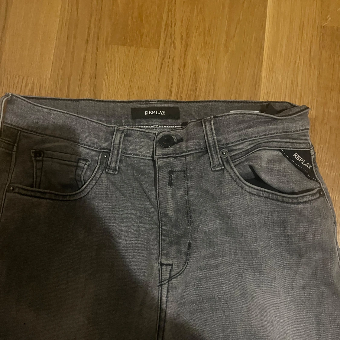 Grå jeans från Replay - 91