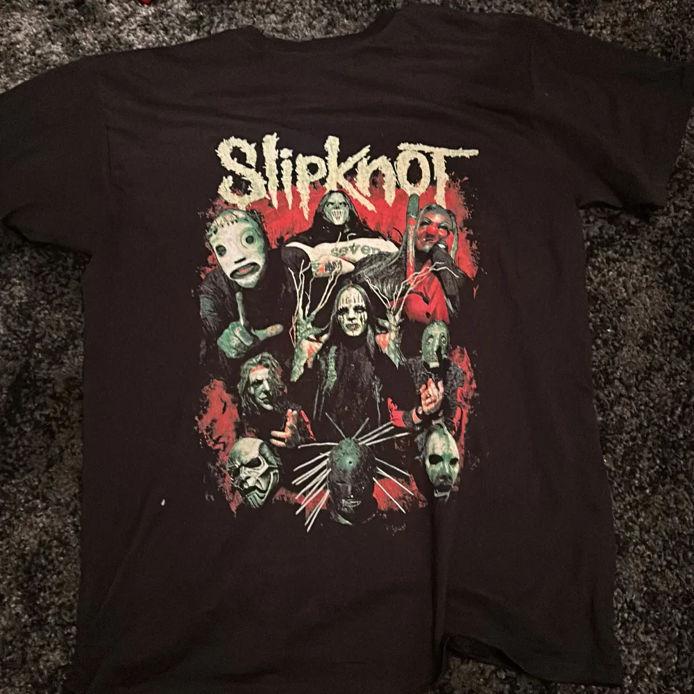 Slipknot t-shirt som jag köpte i london ett tag sen, använd typ max 5 gånger. T-shirts.