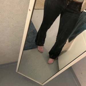 lowwaist jeans  - Snygga lågmidjade jeans. Strl 36/S, inga defekter. 