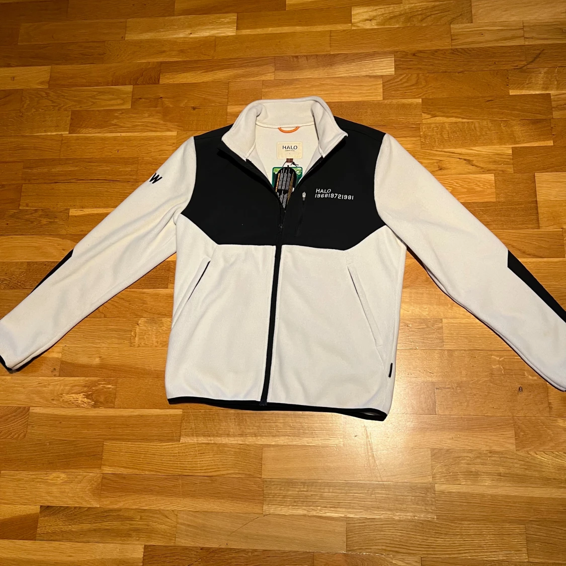 Vit/svart fleecejacka från HALO - 91