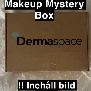 !! INNEHÅLL PÅ 3-4 BILDEN !! Makeup box värde 5 045 SEK. 18st produkter varav 3 är helt oöppnade, 2 använda och resten provade en gång. Säljer för att bli av med produkter som ej används💕