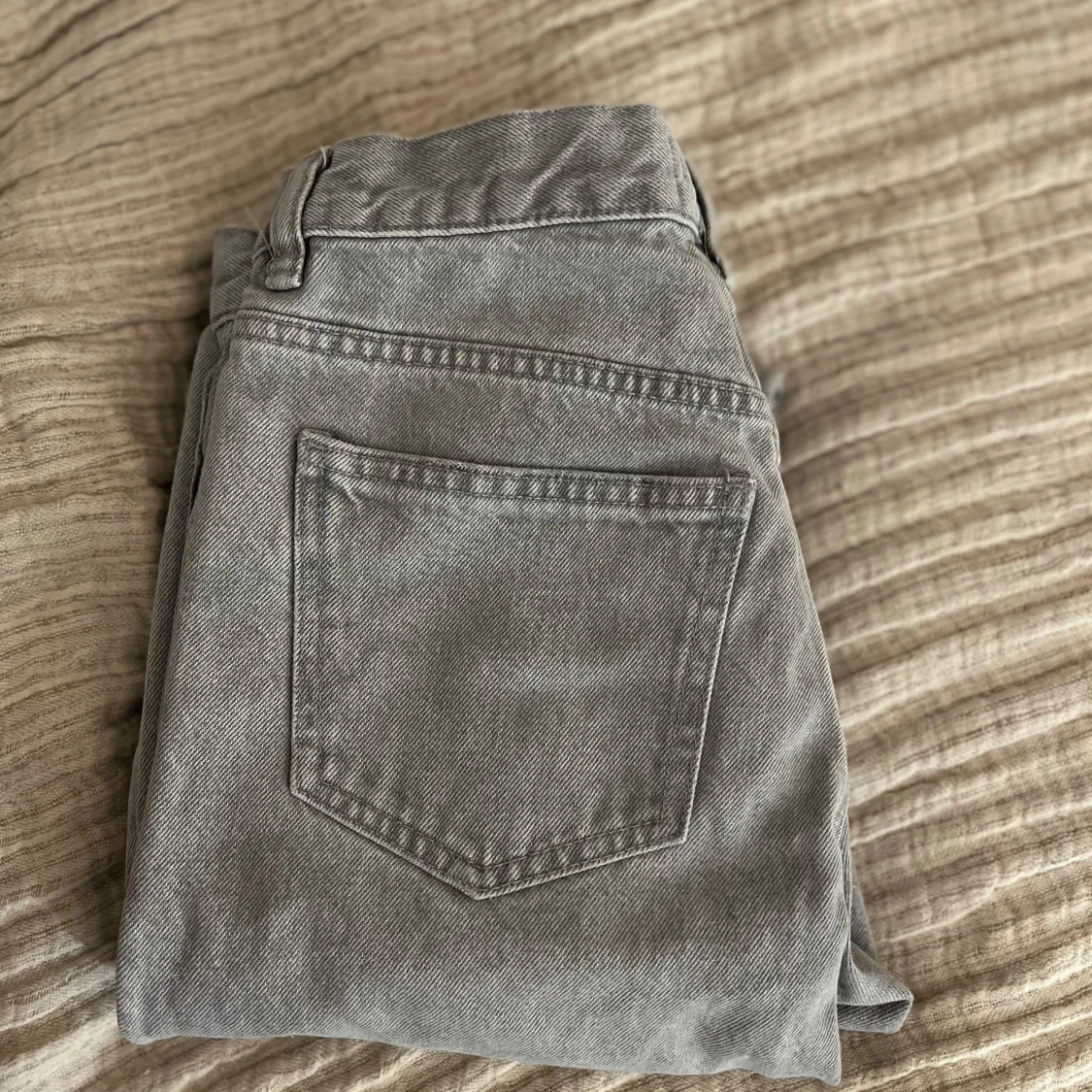 Grå jeans från Perfect Jeans - 92