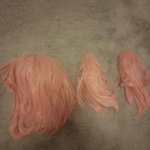 Madoka Magica wig - Använd 3-4 ggr, bra kvalite, bekväm o inte för tung