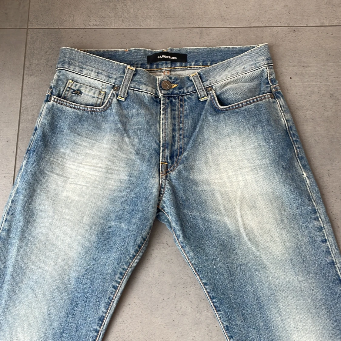 Blå jeans från J.Lindeberg - 93