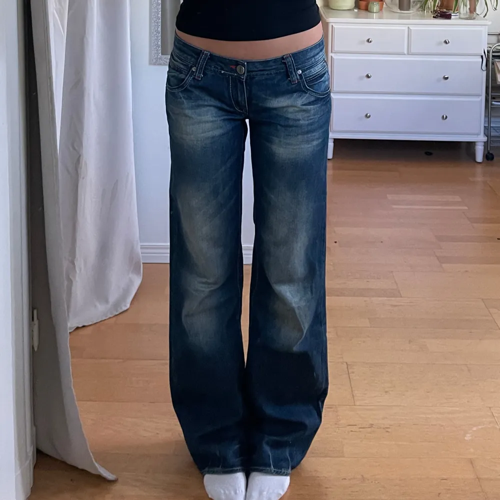 använd köp nu!💋 midja:83  innerben:86. Jeans & Byxor.