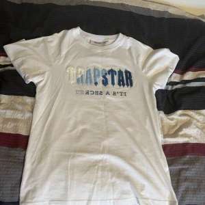 Trapstar T-shirt  - Helt nytt skick