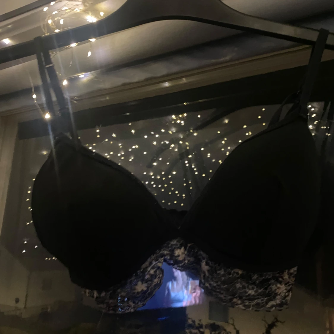 Svart blommig bh - 90