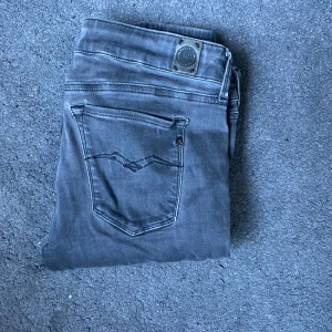 Jeans - Jens skick 8/10 Nypriset 1399kr