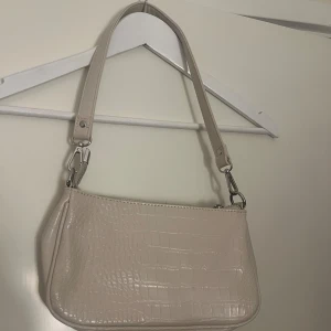 Beige handväska - Använd fåtal gånger