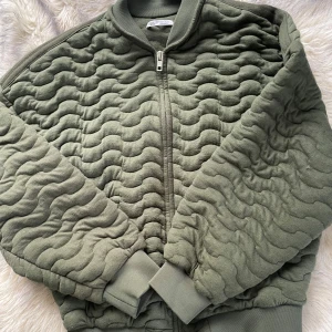 Kofta - Grön kofta/jacka