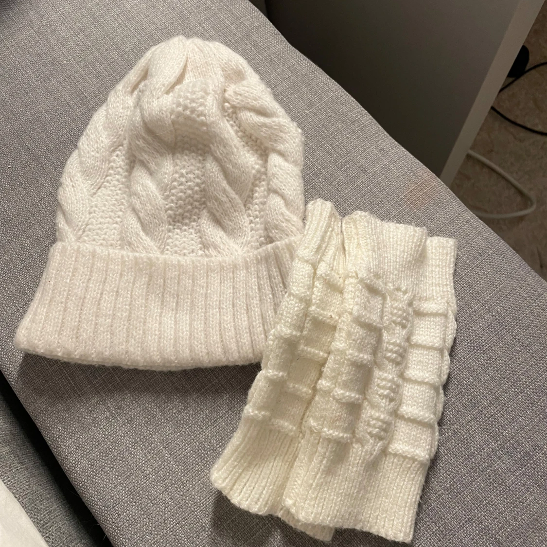 Mössa och handeldsvärmare