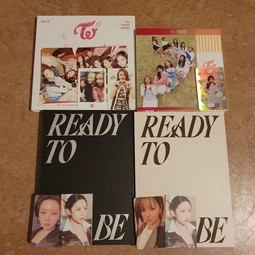 Säljer 4 st Twice album med photocards för 250 kronor + frakt! Ingår allt på bilden + några postcard och posters! Allt är officiellt!. Övrigt.