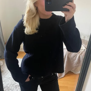 Stickad tröja - Stickad tröja från massimodutti använd nästan aldrig