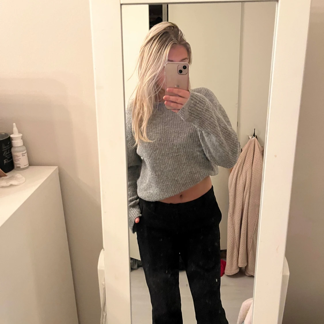 Snygg grå stickad tröja  - 91