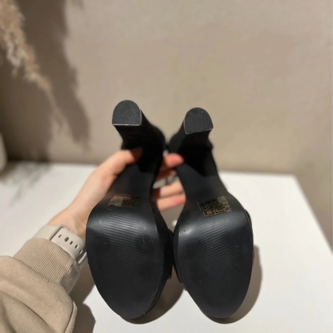 Nelly Shoes Platform Heel Sandal - 91