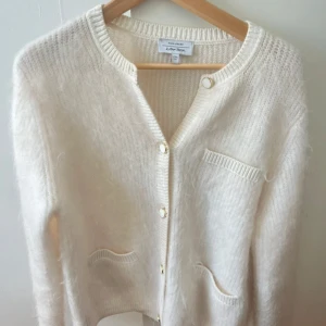 Mohair kofta - Super fin kofta från & other stories i mohair💓 super skön och varm💓 nypris 1400kr