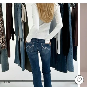 Nelly jeans - low waist bootcut jeans från nelly, bra skick🩷