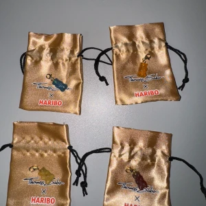 Tomas sabo charms - Hej säljer lite berlocker då dom inte är lämpliga på min arbetsplats och det är tråkigt att dom bara ligger. 1 för 350kr och alla 4 för 1100kr🥰