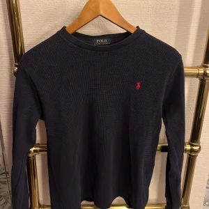 Polo Ralph lauren tröja - 14-16 storlek, passar även 12-14 9/10, köptes för inte så länge sen
