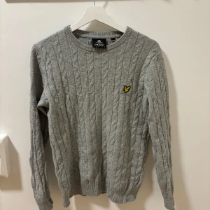Lyle and scott tröja - Fin lyle and scott tröja i fint skick