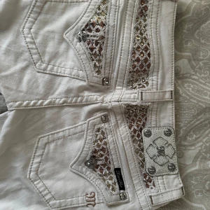 Miss me jeans  - Miss me jeans vita, bra skick. Storlek 28