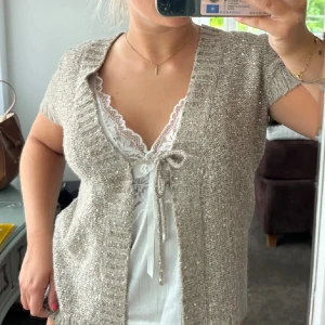 Kofta - Jätte söt glittrig kofta, bra skick!❤️🍁