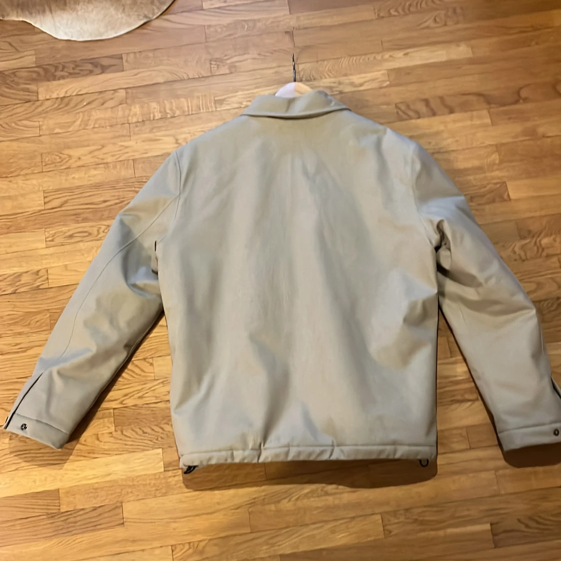 Beige jacka från Peak Performance - 1