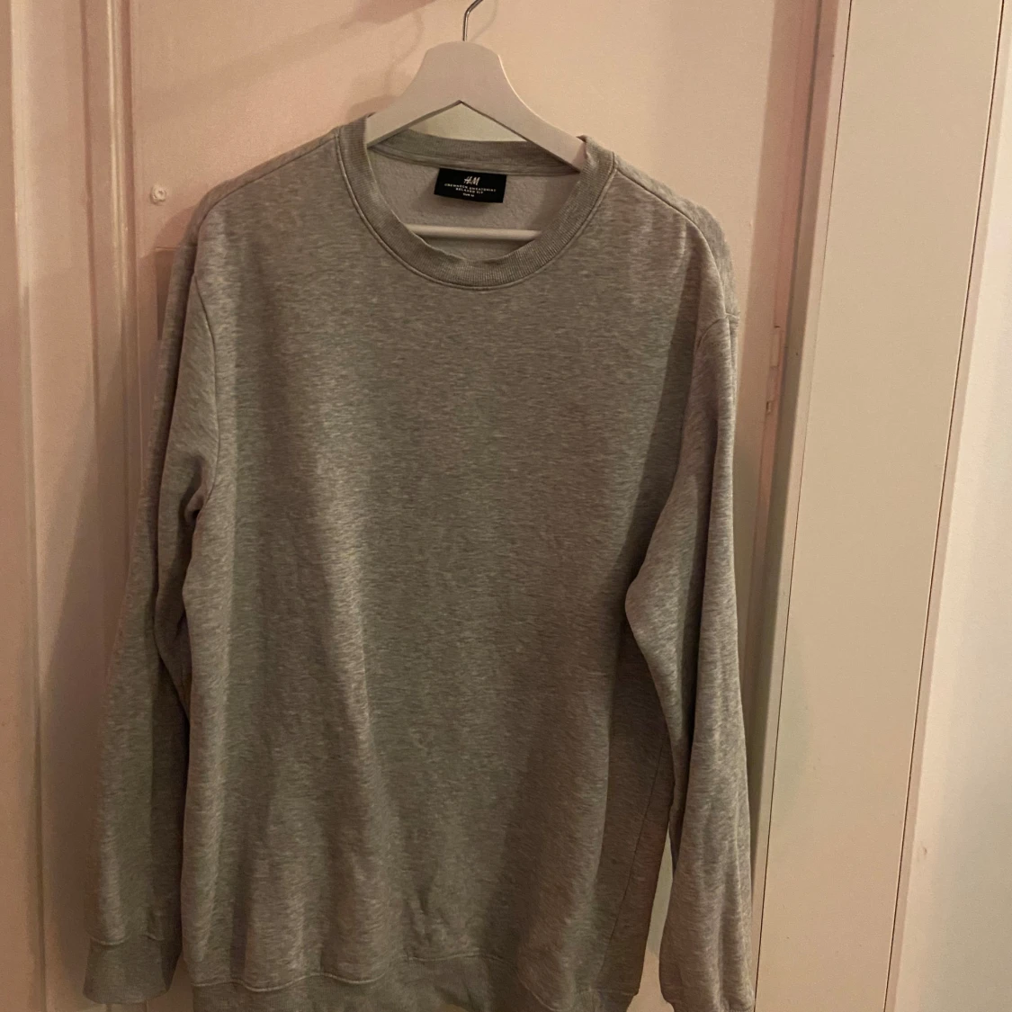 Grå sweatshirt från H&M