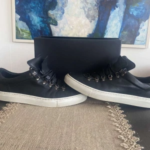 Diemme skor - Säljer ett par sjukt snygga och trendiga skor från diemme. Skorna är i bra skick och passar till mycket. Fråga på om du har frågor. /Tom🦈