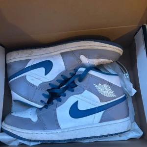 Jordan - Storlek 43 bra skick