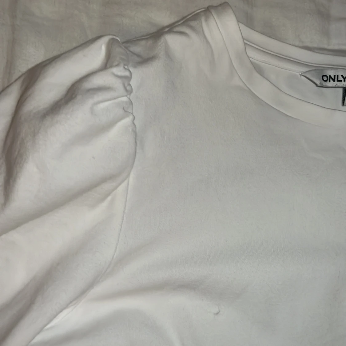 Vit långärmad topp från ONLY - 2