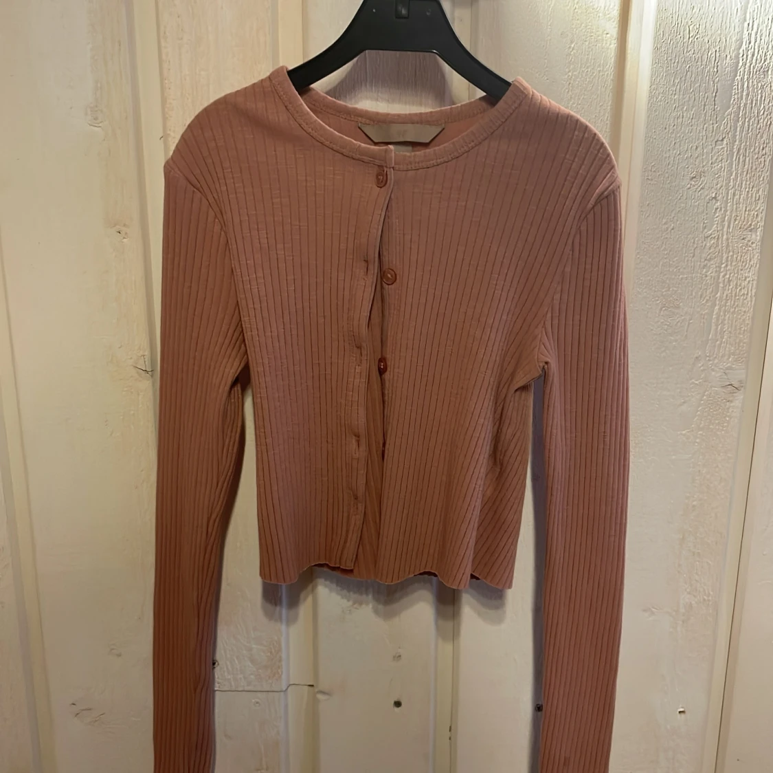 Rosa ribbad kofta från H&M