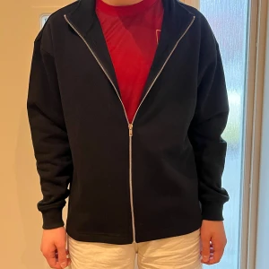 Mörkblå cardigan - Mörkblå kofta / cardigan 