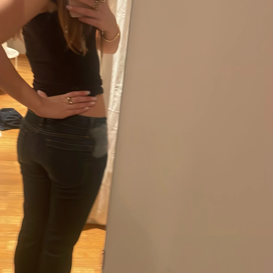 Mörkblå jeans med bootcut från replay - 1