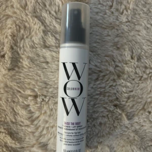 Color Wow🖤 - Lägger upp igen pga oseriös köpare✨ bara testad 1 gång annars helt som ny, 150 ml❤️