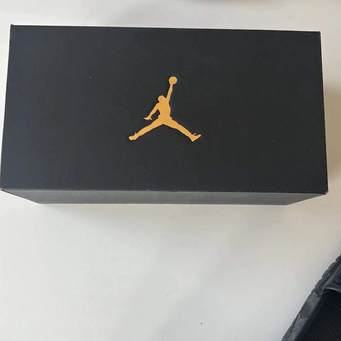 Svarta Jordan tofflor  - 2