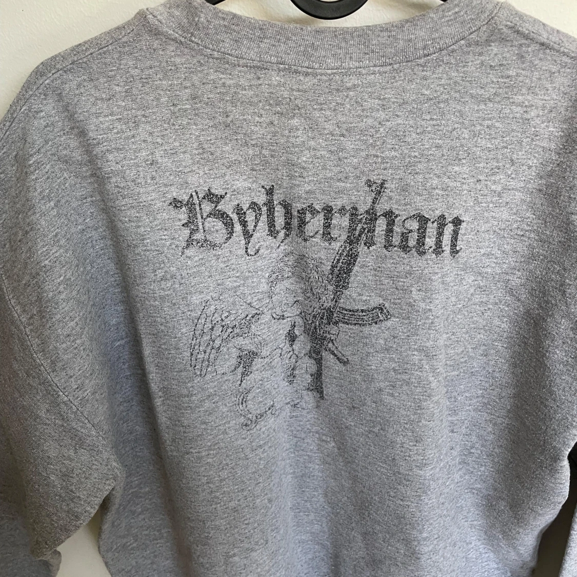 Grå sweatshirt från byherman