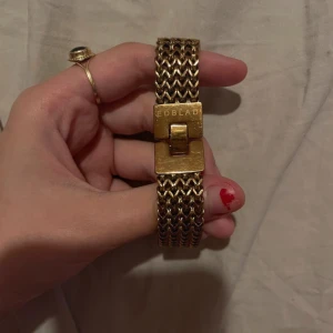 Edblad Armband - sparsamt använd, mått & annan information står på bild 3.