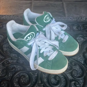 Campus 00’s - Säljer mina campus 00’s. I bra skick💕