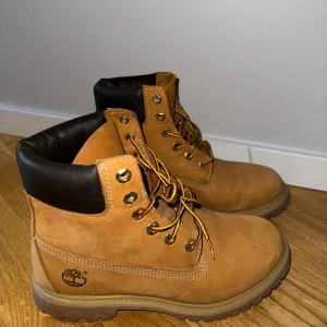Timberland - Timberlandskor använda en vinter, bra skick och jag har tagit väl hand om dom🌸
